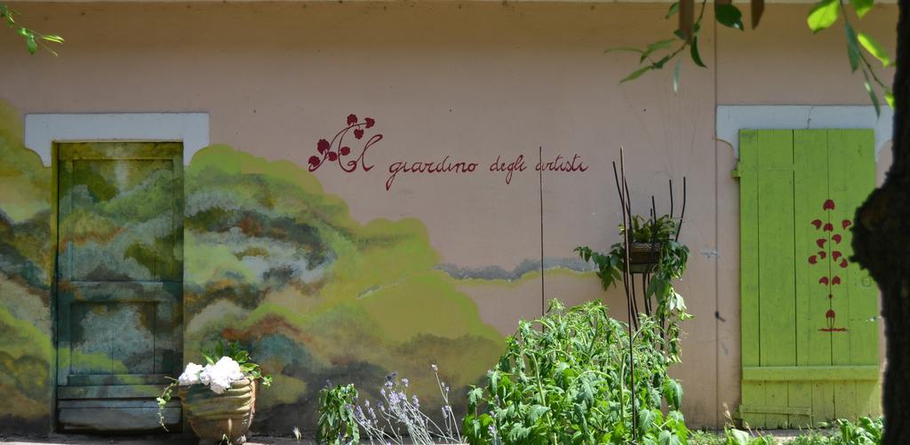 Al Giardino Degli Artisti Bed & Breakfast Cairo Montenotte Bagian luar foto